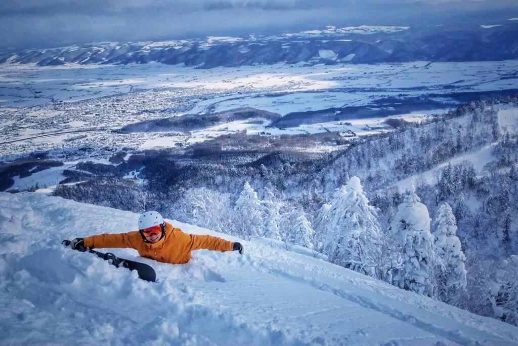 Furano Cube Sugar-方糖民宿,步行8Min到雪场,3 Brs,Max 6Ppl Екстериор снимка